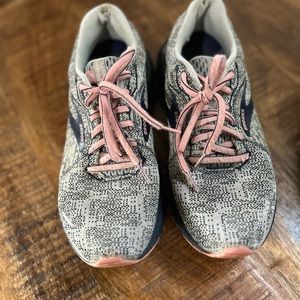 Brooks Adrenaline GTS 21 Women’s Running Shoes | Size 8.5